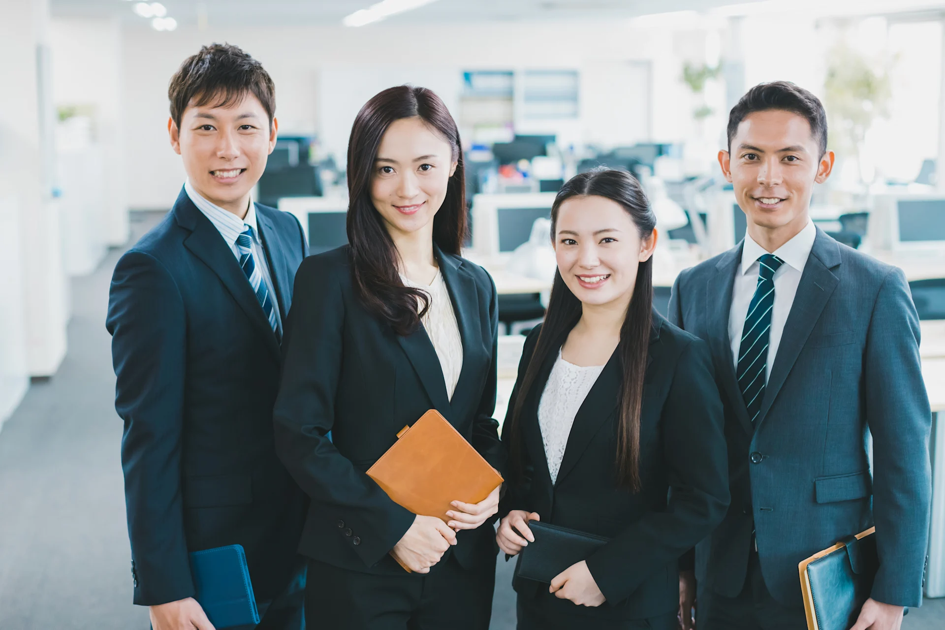 Cover Image for 賃貸管理会社の設立は新たな収入源の柱になる?メリットや設立時のポイントも解説