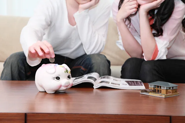 同棲はいくら貯めてからするべき?目安や効率良く貯金する方法を解説