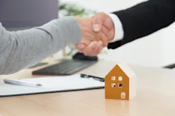 不動産売却の平均期間は3〜8ヶ月|具体的な流れや長期化を防ぐ方法を解説