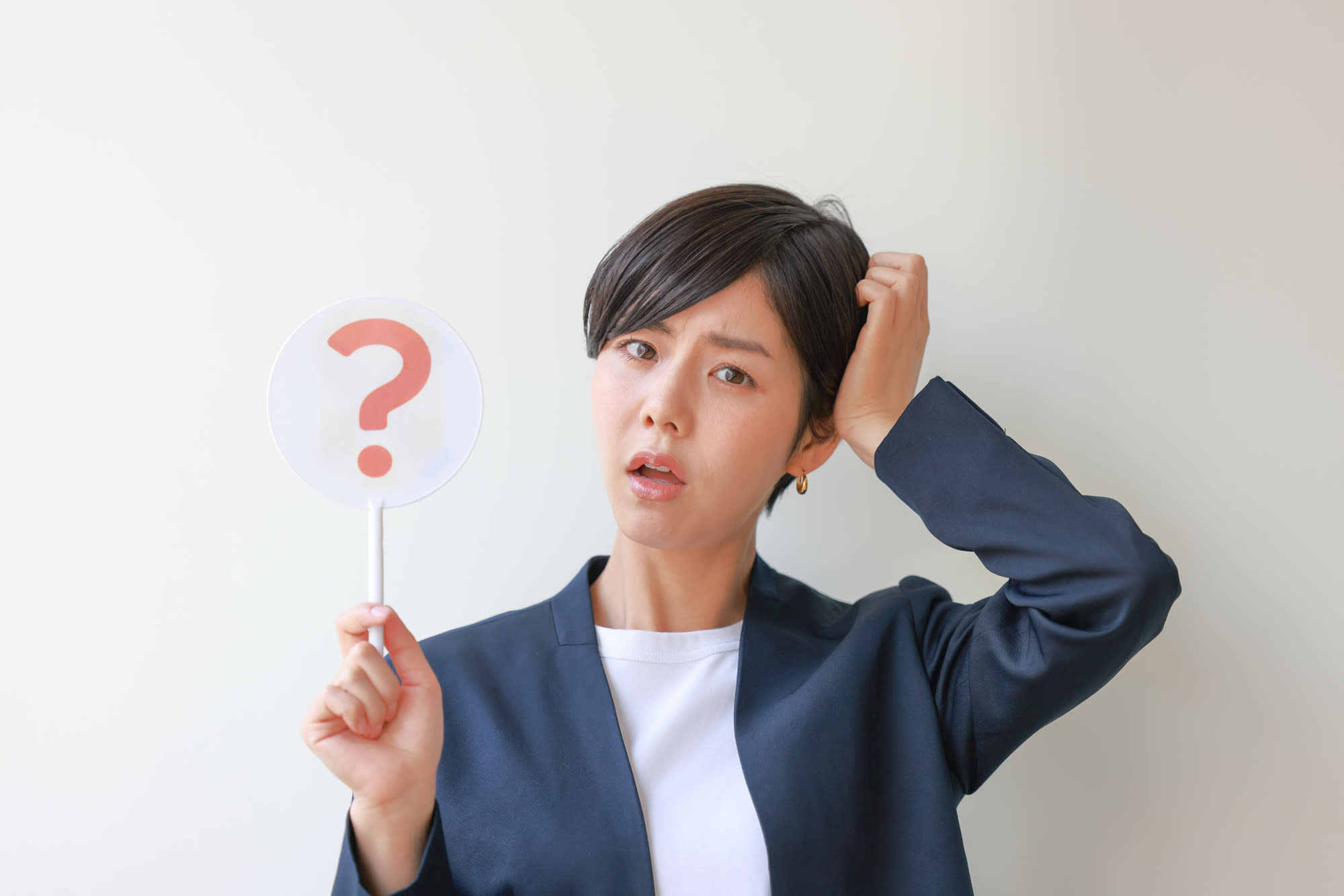 Cover Image for レインズへの成約登録のタイミングは？成約登録の方法や業務効率化できるツールを紹介