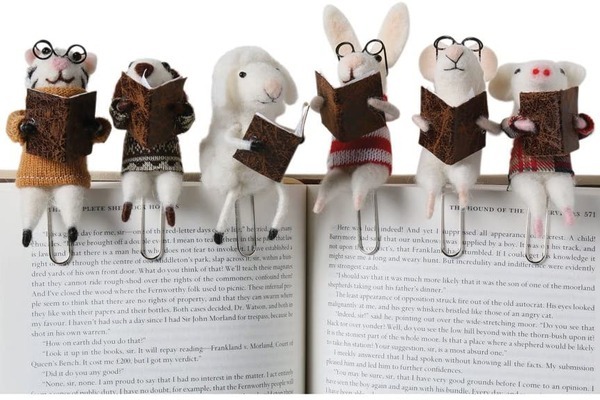 20 Amazing Bookish Gifts for Book Lovers