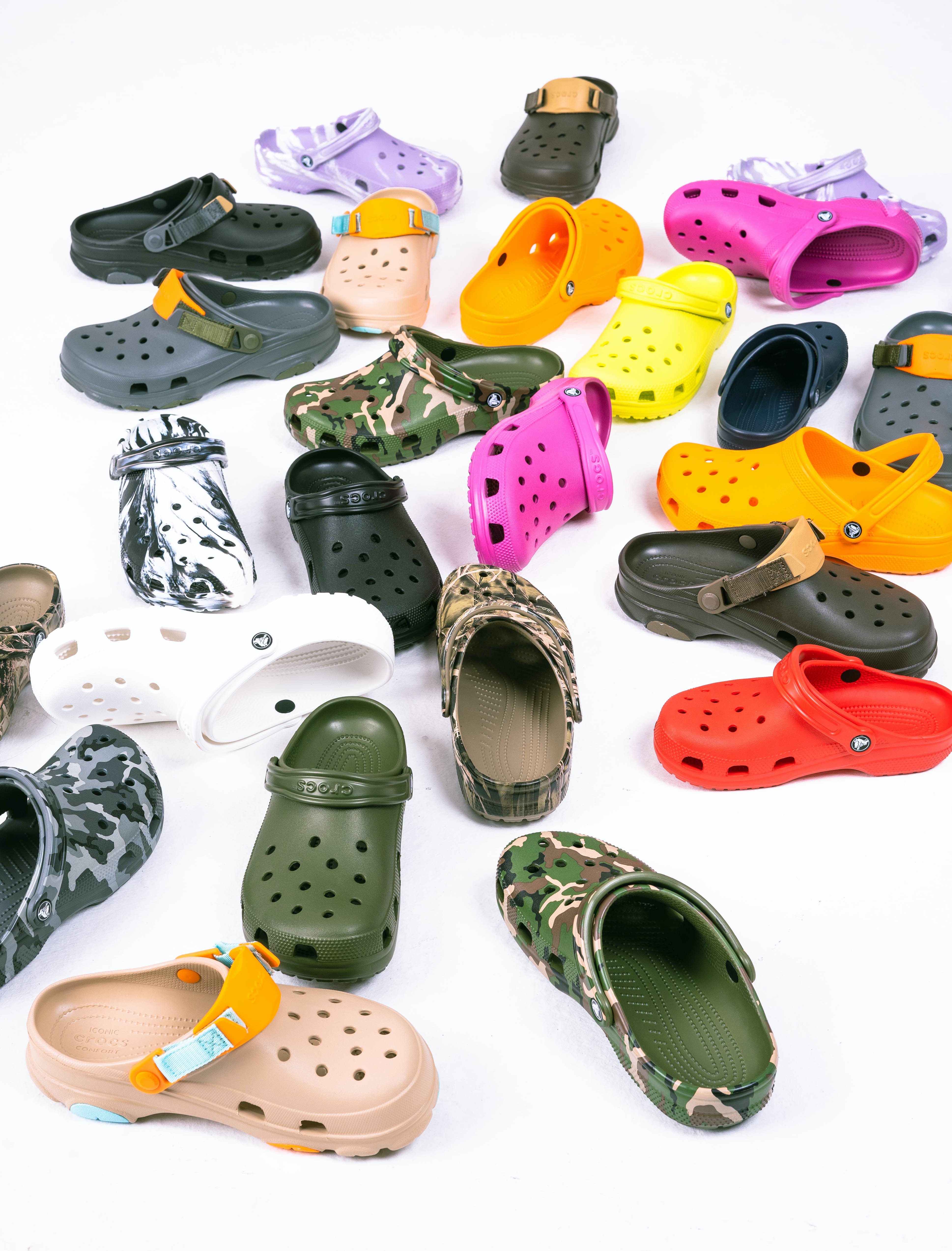 Crocs under 10 discount dollars