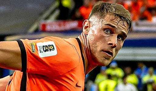 Exclusive: Rafael van der Vaart questions Micky van de Ven's readiness for a big summer move