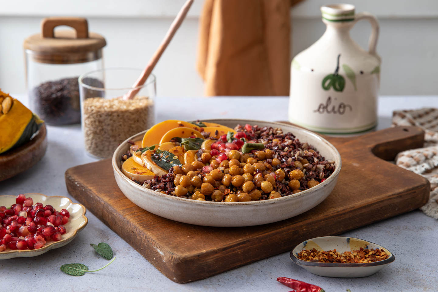 NaturaSi-Ricette-Bowl autunnale con ceci croccanti, zucca e melograno