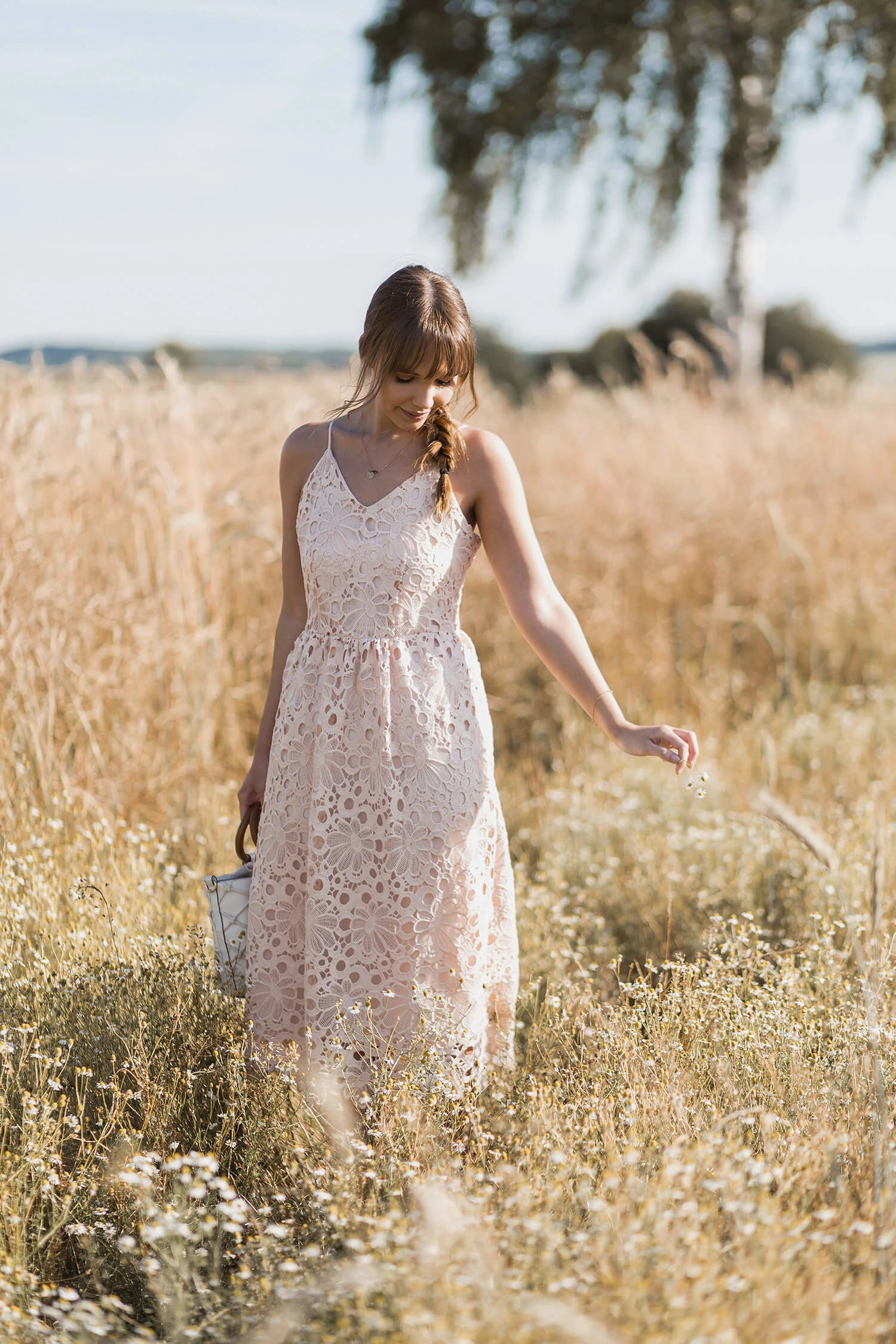 Kleider aus Spitze im Sommer kombinieren, Shoelove by Deichmann