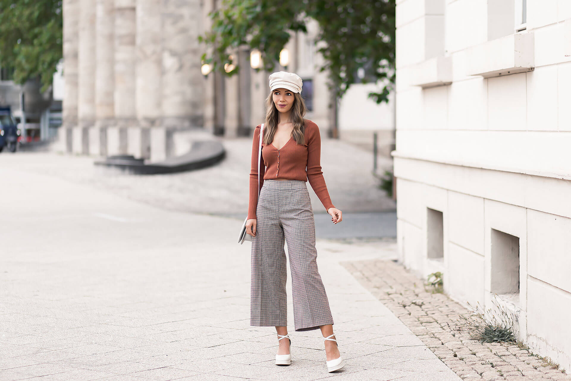 Herbstoutfit mit Spangenpumps