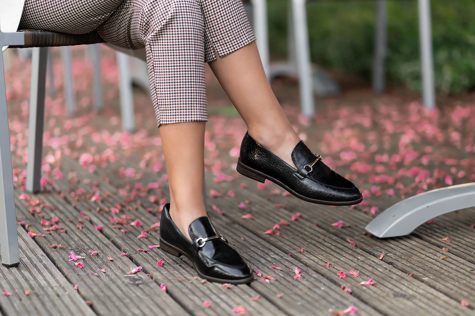 Flache Schuhe fürs Büro, schwarze Loafer