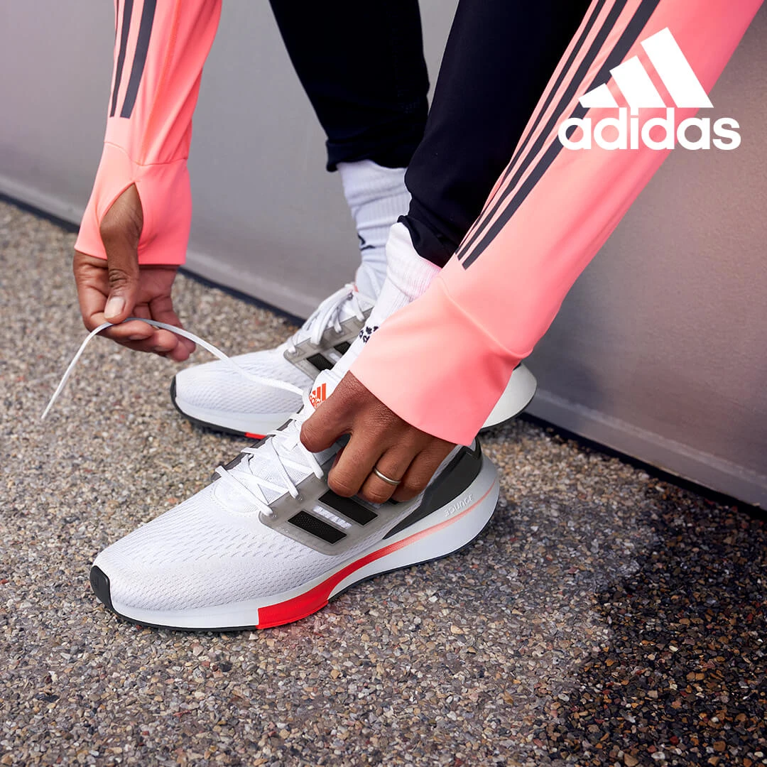 https://shoelove.deichmann.com/de-de/wp-content/uploads/2022/02/adidas_running_18416470_fs22_socialmedia_1080x1080-4.jpg