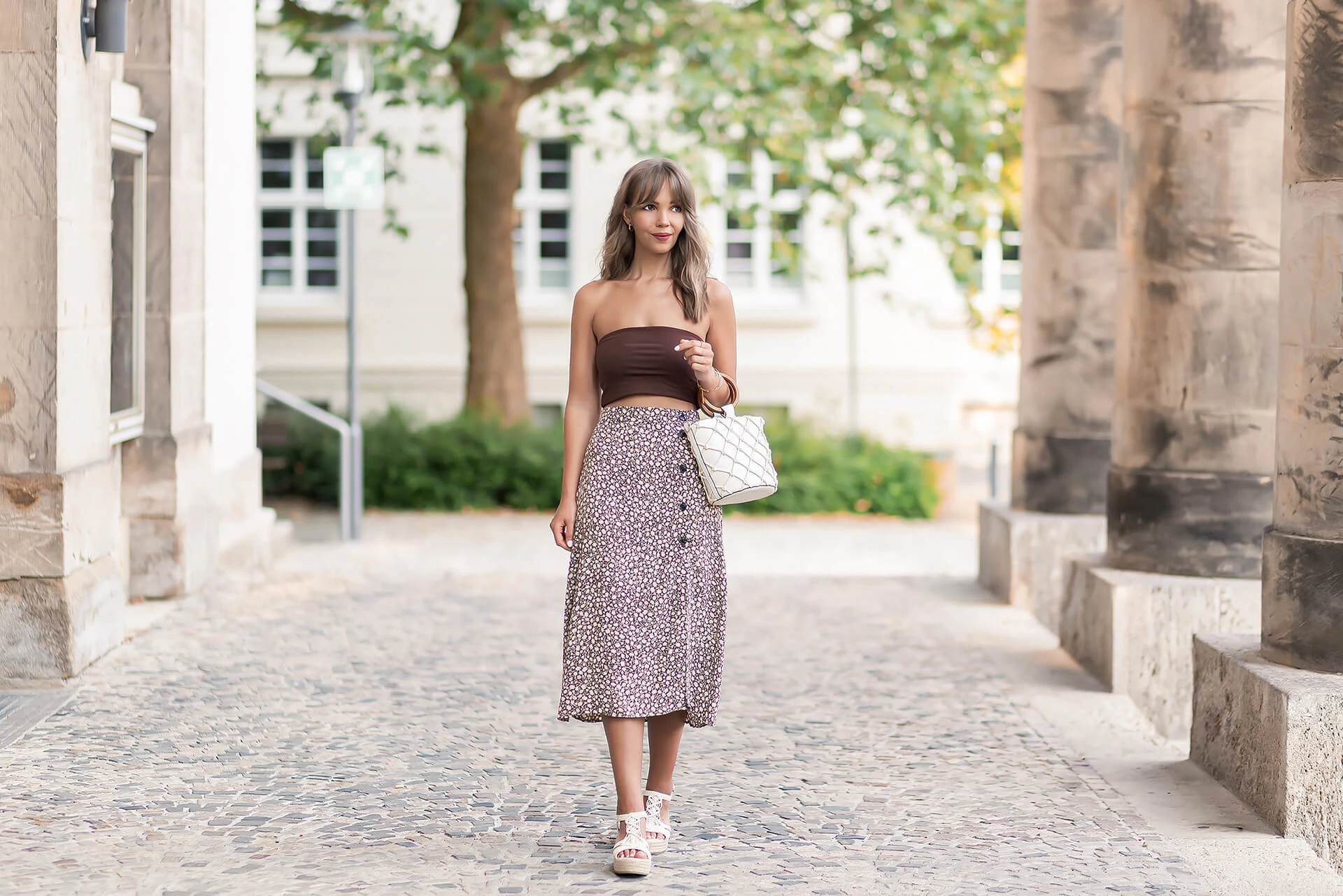 Tube Tops kombinieren im Sommer