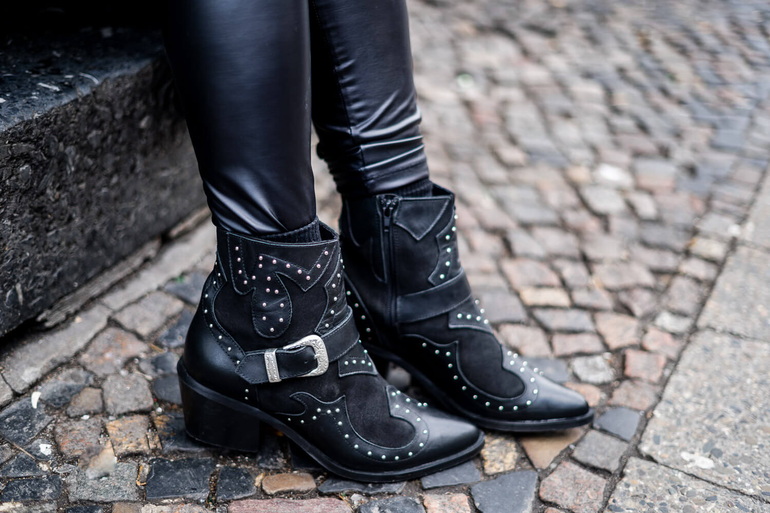 Diese Schuhe passen zu Leggings