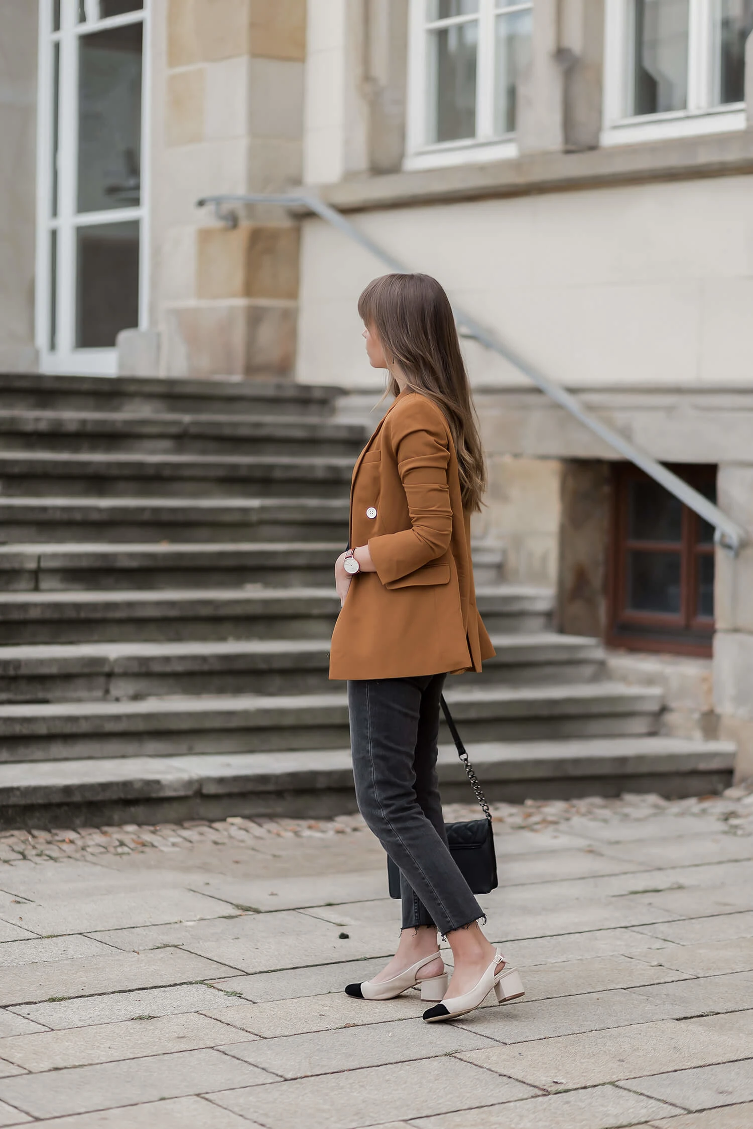 Braune Blazer stylen im Herbst, Herbsttrend, Shoelove by Deichmann