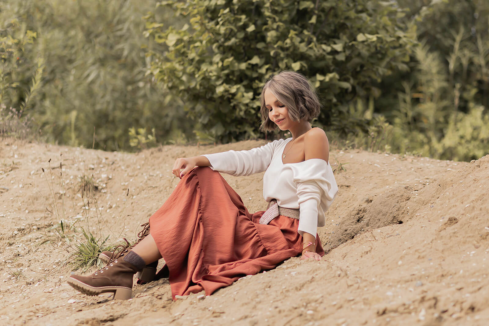 Maxiröcke im Herbst kombinieren, Herbstoutfit mit Rock und Stiefeletten, Shoelove by Deichmann