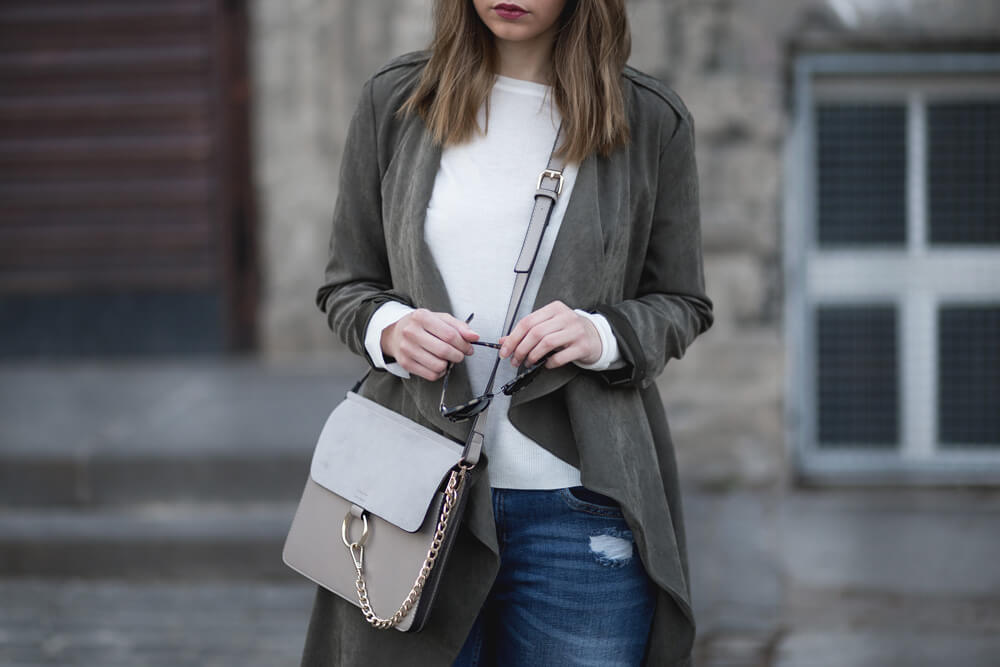 Snake Print kombinieren, Snake Print Stiefeletten, Outfit, Trendblog by Deichmann