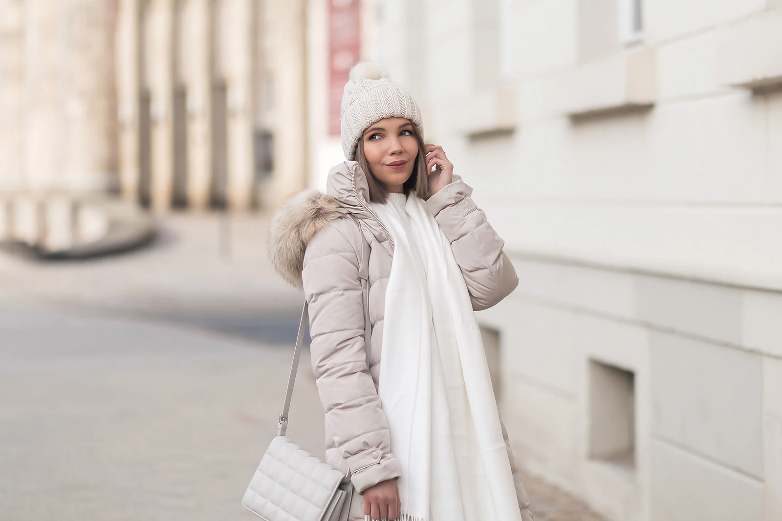 Helle Winterlooks, helle Farben im Winter kombinieren, helle Boots, Shoelove by Deichmann