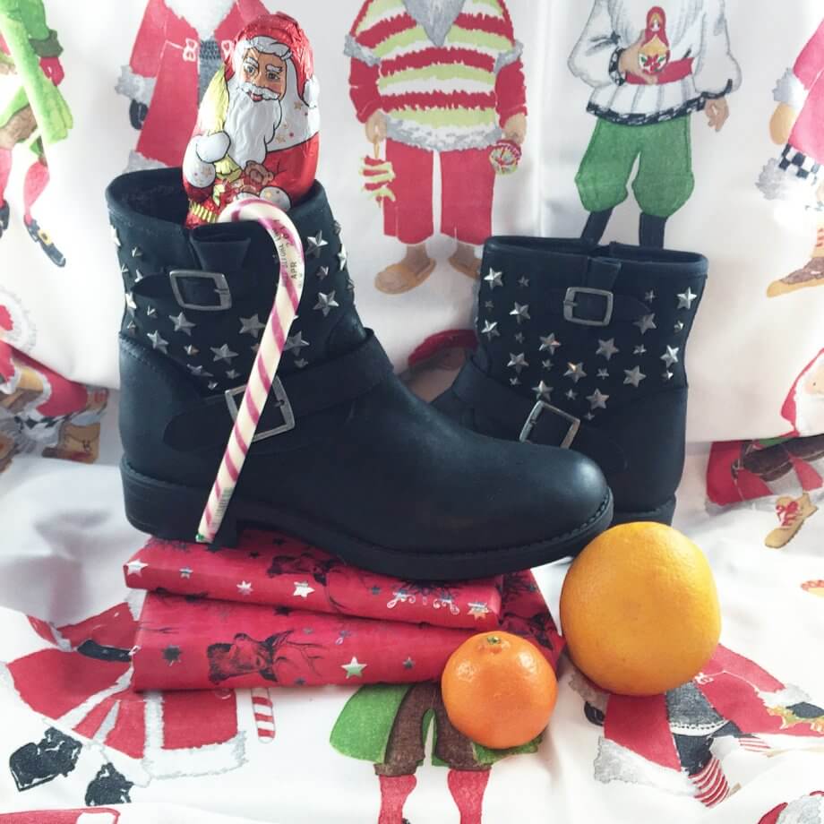 Nikolaus, Stiefel aufstellen, RItuale mit Kindern, Adventszeit, Familienleben, Familienalltag, Leben mit Kindern, Feste, Advent, Bräuche