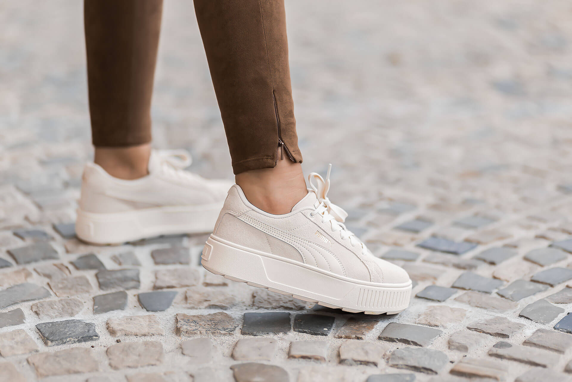 Sneaker mit Plateau-Sohle - der Schuhtrend im Herbst 2023