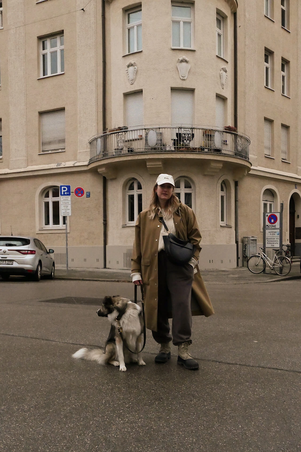 Lässiges Regenoutfit