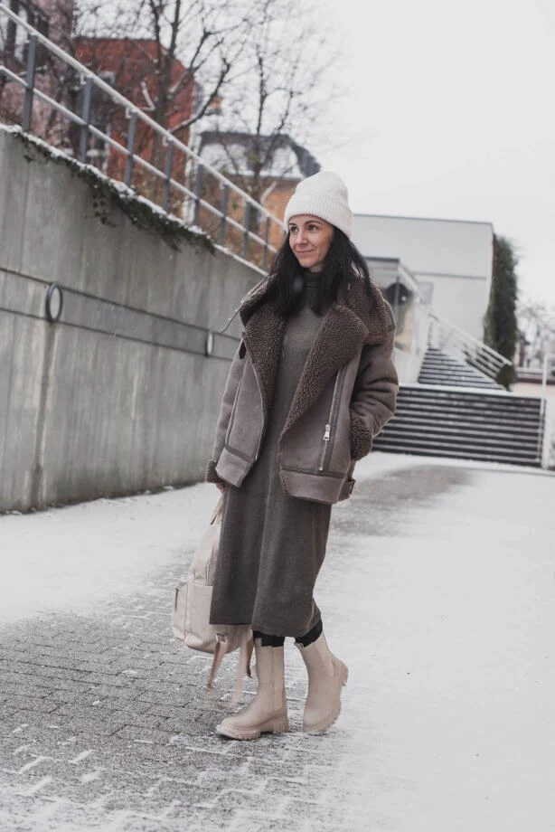 Lange Strickkleider als Wintertrend Shoelove Deichmann