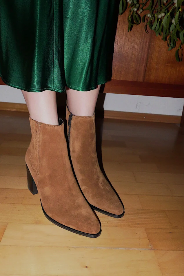 https://shoelove.deichmann.com/de-de/wp-content/uploads/2023/12/Shoelove-Ankle-Boots-Weihnachten-6.jpg