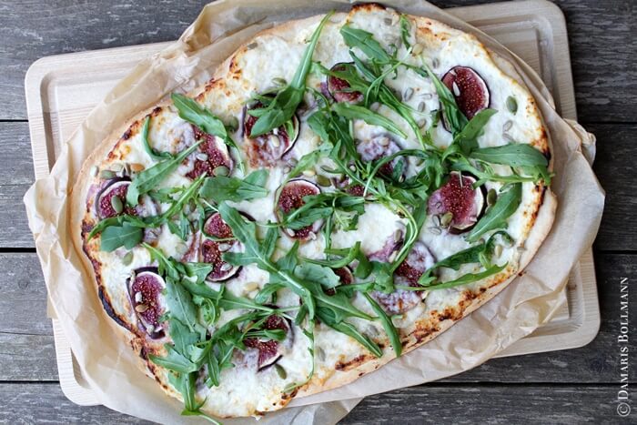 Herbstliches Rezept für Feigen Ruccola Flammkuchen