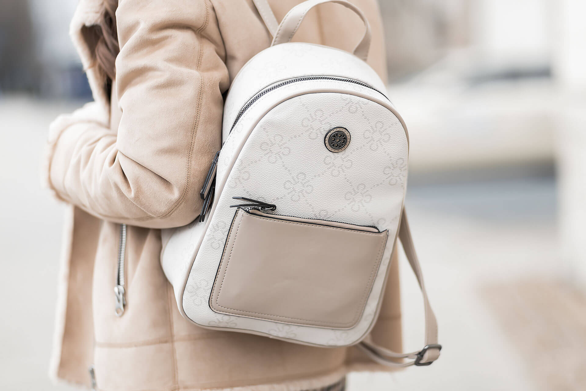 Beige Rucksack von DEICHMANN