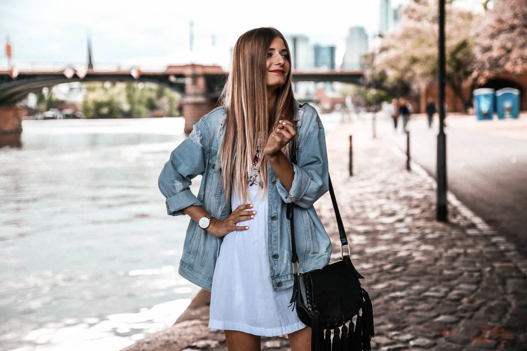 Herbstoutfit mit Jeansjacke