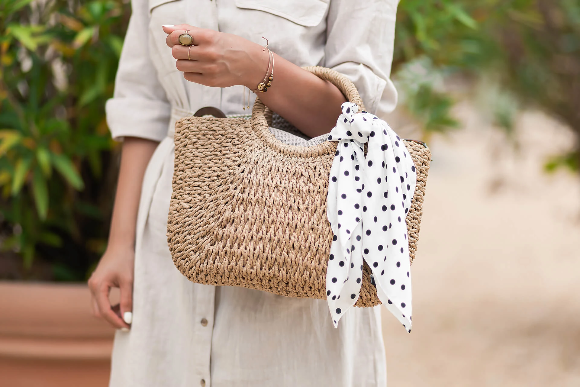 Accessoires aus Naturmaterialien für den Sommer, Taschen aus Naturmaterialien