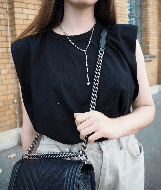 Statement Shoulder Details