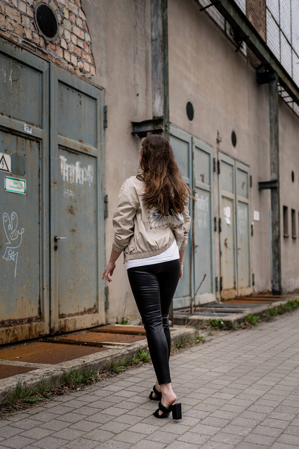 Passende Schuhe für Stylings mit Leggings