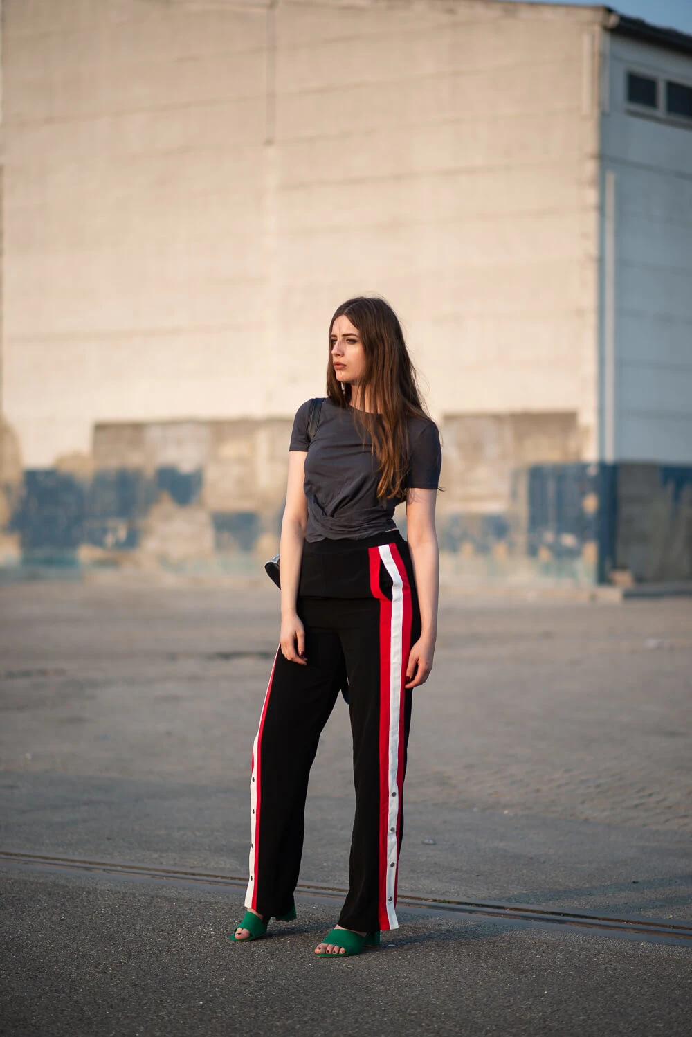 Trackpants kombinieren-Athleisure Look tragen-Modeblog-Shoelove by Deichmann-andysparkles