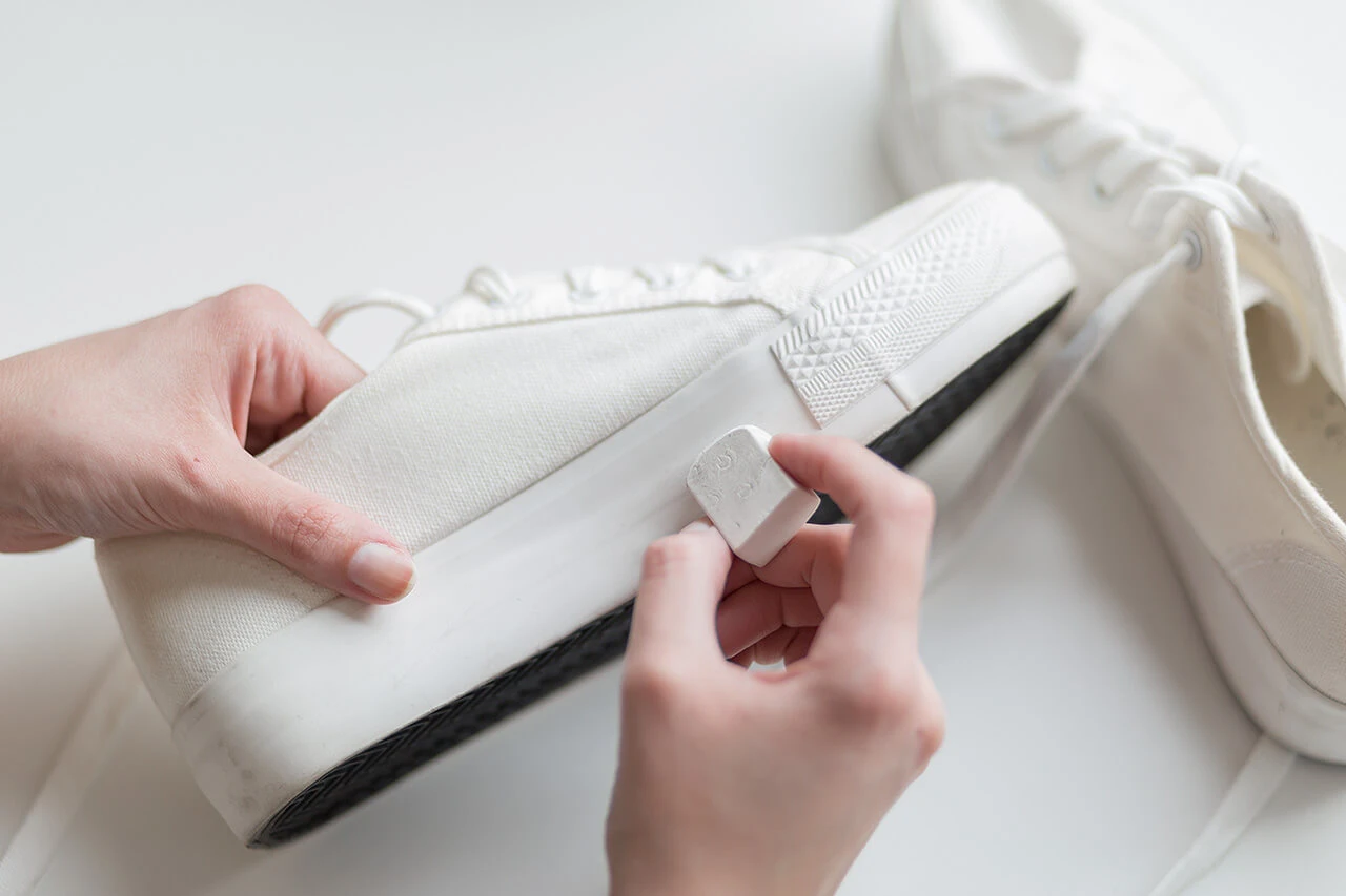 So werden eure Sneaker wieder sauber, Schuhe putzen, Life Hacks, Shoelove by Deichmann