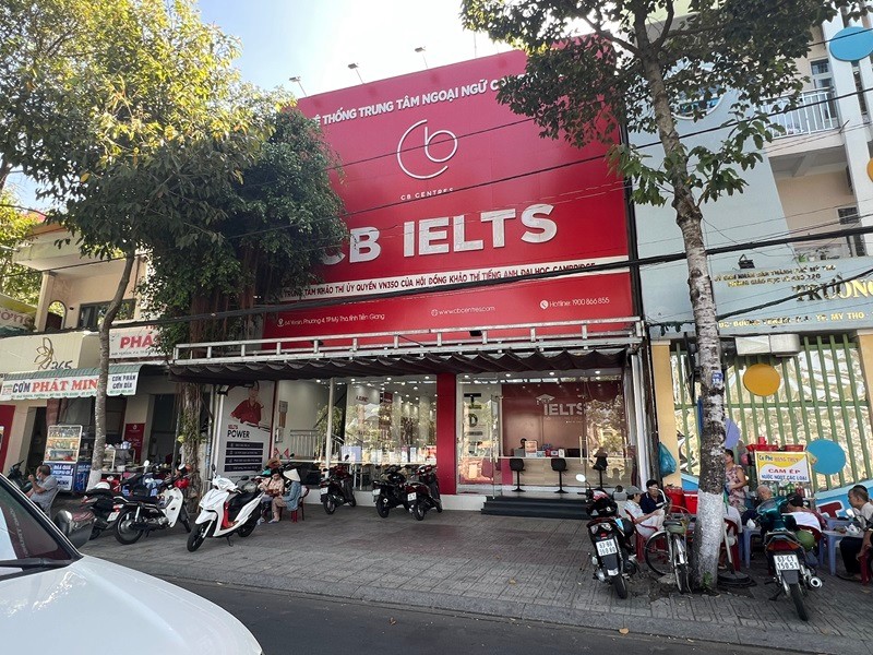  CB Centres partner