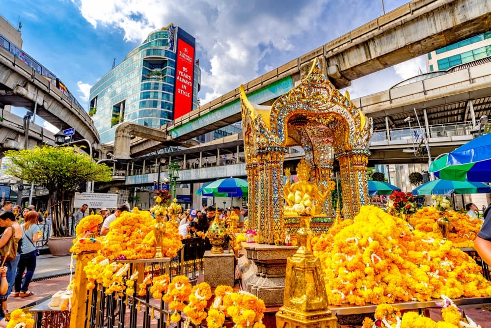 ratchaprasong erawan shrine - Bangkok