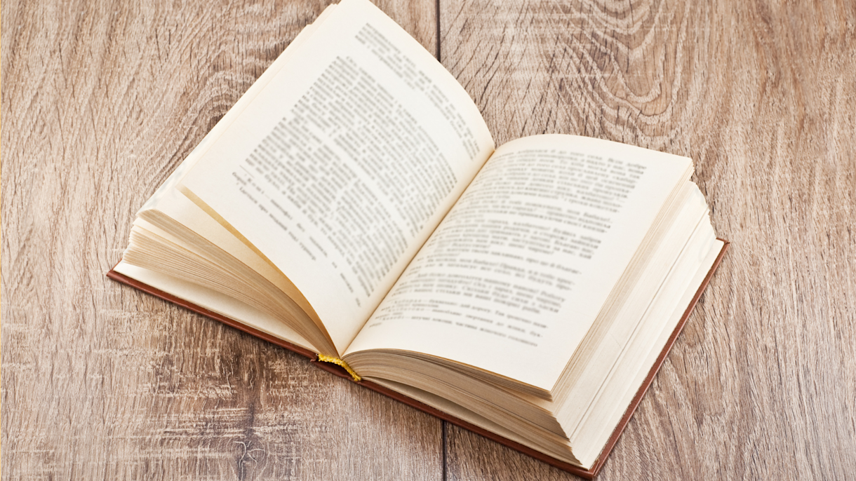 Dàn ý tham khảo đối với đề Describe a book you read that you found useful - IELTS Speaking Part 2