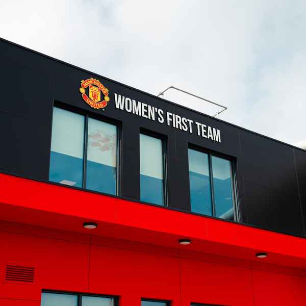 www.manutd.com