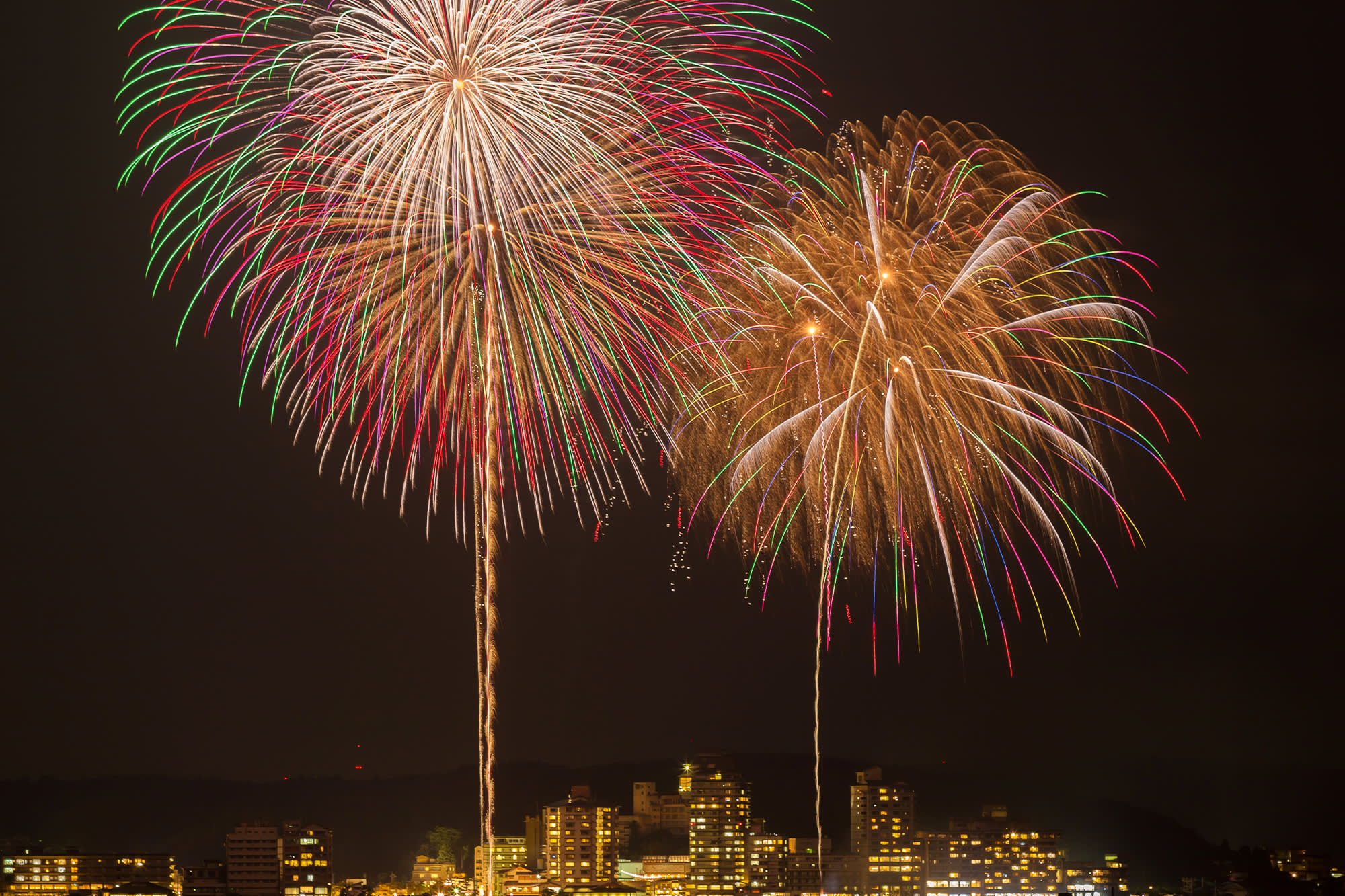 Wakura Onsen Fireworks Festival Ishikawa Travel