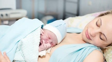 dogumdan sonra yenidogan bebek bakimi