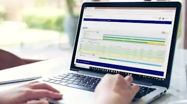 Energieportal-Seite über den Laptop aufgerufen