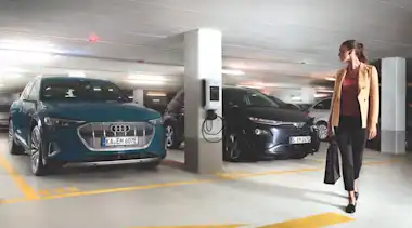 Flottenloesung Laden am Arbeitsplatz Emob