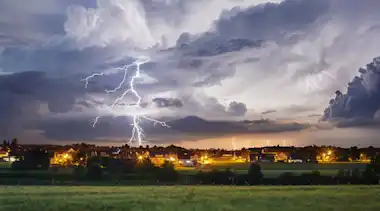 Kommunenseite Sicherheit Gewitter Blitz Landscape
