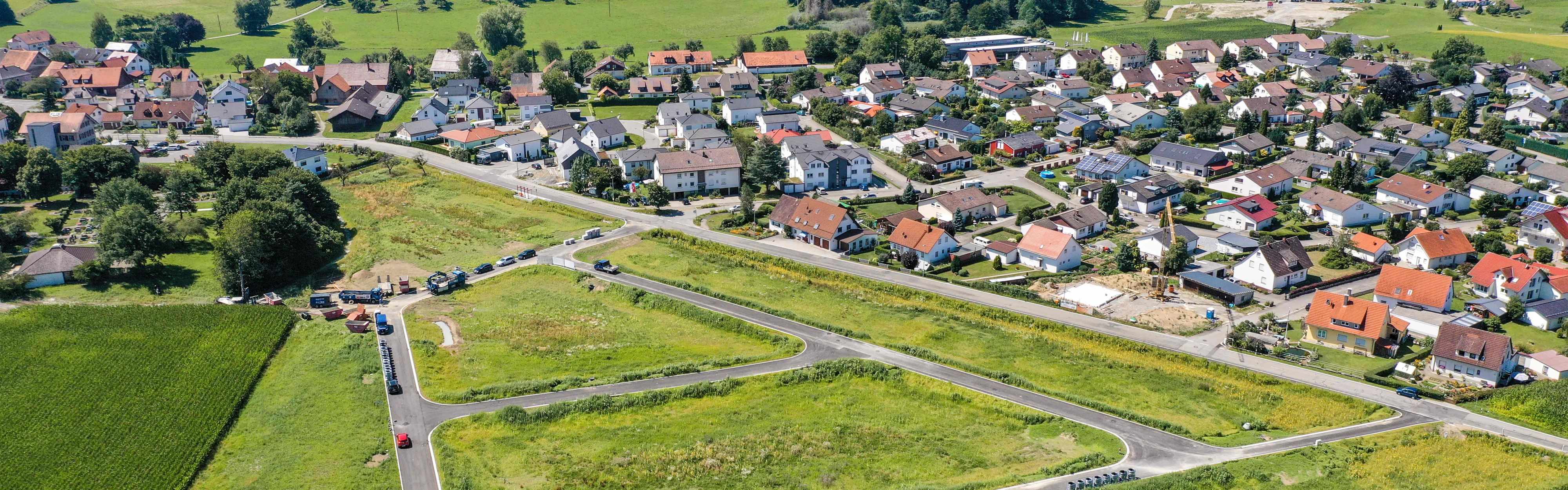 Aufnahme mit einer Drohne vom nachhaltigen Quartier bzw. der Kommune Schlier