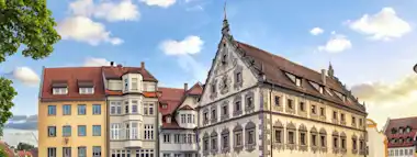 EnBW Marienplatz Ravensburg Häuser Strasse Baum