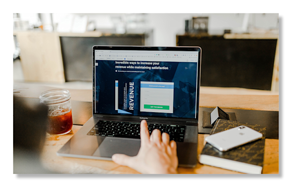What is an e-commerce website?