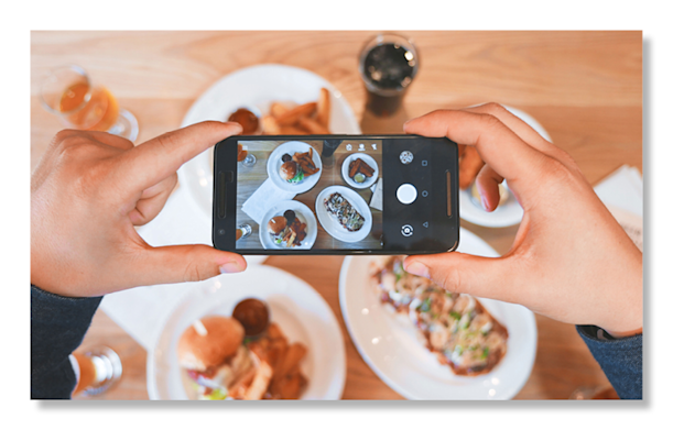 8 techniques de marketing web pour les restaurants (avec exemples)