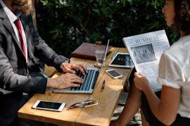 Est-ce que la publicité traditionnelle est toujours pertinente?