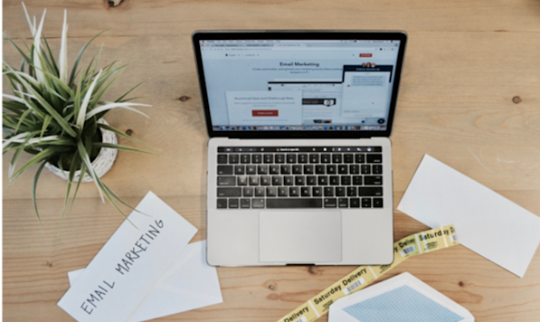 How to Write a Good Company Newsletter: 4 Essential Tips