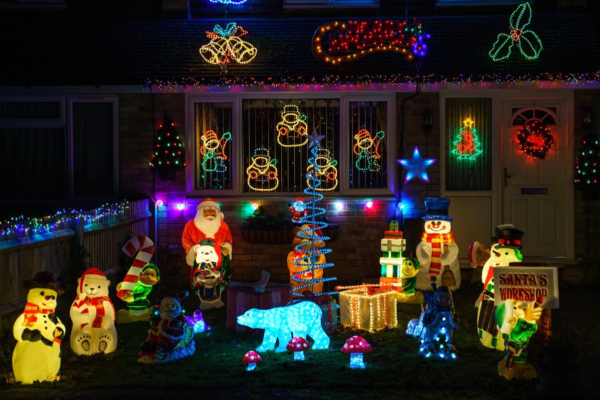 Overdoing Xmas decorations could deter buyers