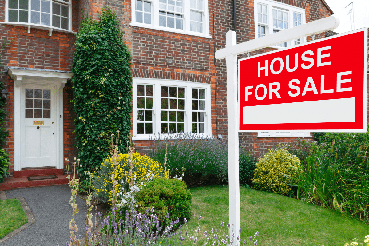 Newly listed sale stock soars in the past fortnight