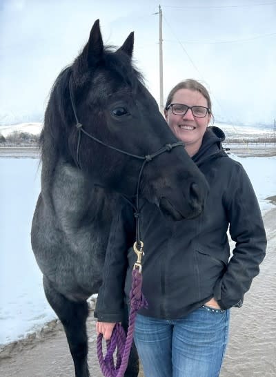 SmartPaker Val La Crosse and her Quart Horse mare Kai