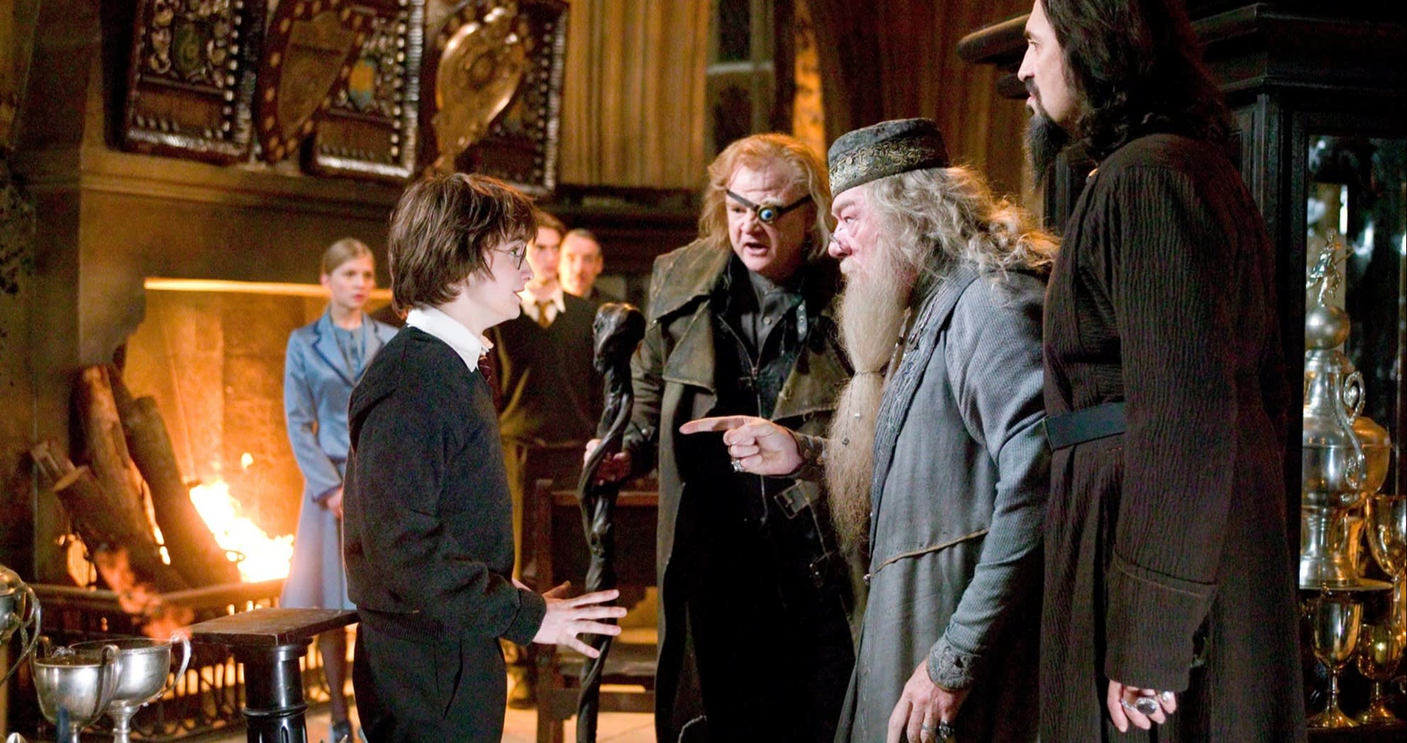 WB-F4-goblet-of-fire-harry-dumbledore-confrontation